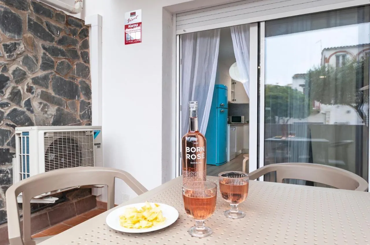 Apartamento en Poblat Típic Ampuriabrava 0*,