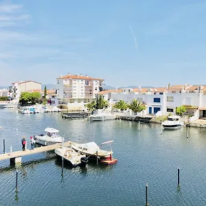  Apartamento Port Emporda 28 - Apartamento En La Marina De - Vistas Al Canal - Barbacoa - Cerca Centro Y Playa